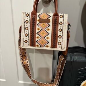Wrangler Tan and Cream Geometric Crossbody Bag